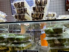 -白玉兰食品甜凤店(合生汇店)