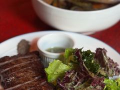 -羽深肉铺 Steak & Wine
