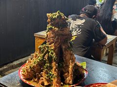 -席娜卡琳火车铁道夜市