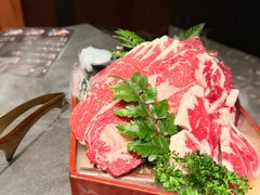 -铭牛烧肉·和牛海鲜自助(高新月牙湖店)