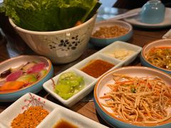 -明洞阿姨·韩式酱蟹烤肉·创意料理(三元桥店)