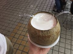 -椰爺爺·椰子冻砵仔糕