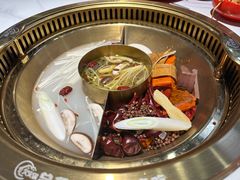 -欠火锅·水牛毛肚·团建聚餐·生日宴(何山路店)