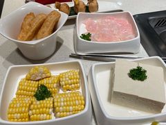 -海底捞火锅鲜切牛肉主题店(长寿路店)