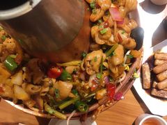 -炉小二铜锅牛蛙•川湘菜(三里屯店)