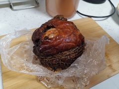 香酱热肘子-傅记酱肉