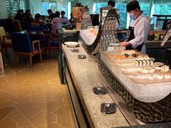 自助取餐区-怡咖啡海鲜自助餐厅(浦东香格里拉店)