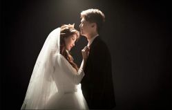 -卢浮宫婚纱摄影(银河国际店)