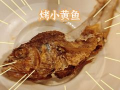 网红小黄鱼-美膳居川菜馆油焖大虾烧烤(卓刀泉店)