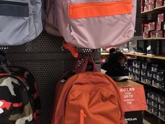 -UNDER ARMOUR(新燕莎奥莱店)