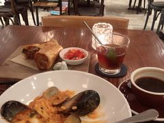 -ROAST coffee & eatery