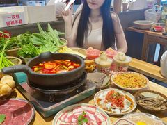 -黔二妞地摊火锅(龙华清湖店)