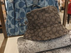 -COACH蔻驰(赛特奥特莱斯店)