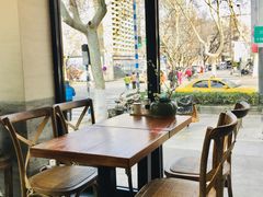 靠窗位-囿面传统制面馆(中央路店)