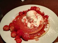 -Pancakes on the rocks(Darling Harbour)