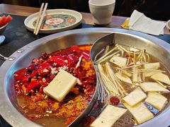 -沸炉重庆老火锅(军事博物馆店)