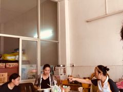 大堂-味为先光明乳鸽(光明总店)