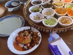 -包整·丝娃娃(一览甲秀楼风景店)