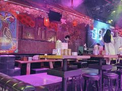 -喜鹊音乐酒馆(西街店)