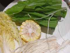 -牛YO寿喜烧·铁板烧和牛火锅自助(市府恒隆店)