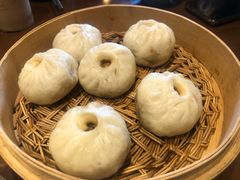 土猪肉老面小笼包-坊门老街(宜山路店)