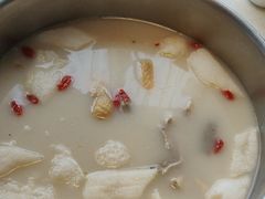 -煲王粤菜餐厅(中侨中心店)