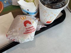 -麦当劳(长江西路得来速店)