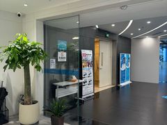 -光华眼科配镜中心·蔡司·尼康·依视路授权店