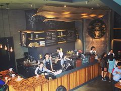 星巴克&nbsp;全黑围裙店(太古里店)-星巴克(成都太古里二店)