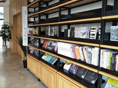 -简屋书店