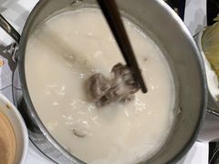 -红鼎豆捞·非遗鲍皇汤火锅(宝丰路店)