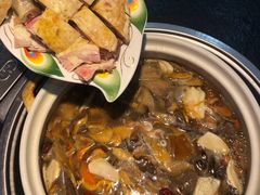 -阿鹏故事野生菌火锅(古城店)