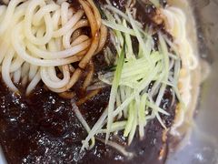 韩式炸酱面-屋里家延边朝鲜族冷面(梅林3店)