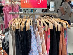 -URBAN REVIVO(北京斯普瑞斯奥特莱斯店)