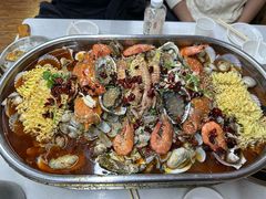 -老东镇啤酒屋海鲜加工·蒸汽海鲜·海鲜烧烤(台东店)