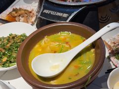 -阿瓦山寨·湘菜现炒·剁椒鱼头王(咸阳总店)