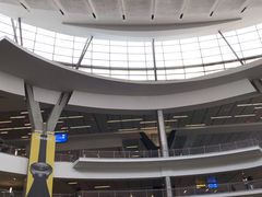 -奥利弗·雷金纳德·坦博国际机场