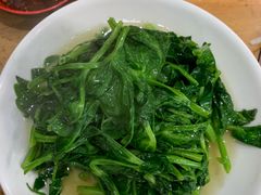 -雷祖芳老妈蹄花店