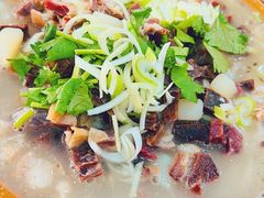-陕北农家小吃风干羊肉剁荞面