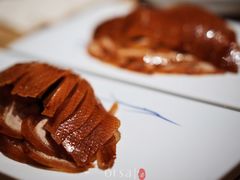 小大董酥不腻烤鸭-小大董·烤鸭(凤凰汇店)