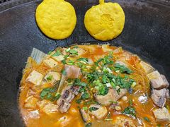 -老刘生态大鱼坊铁锅炖鱼(赛马场店)