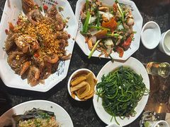 -岛中岛·海鲜大排档·万宁老字号(东澳店)