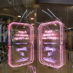 -Godhands美发设计沙龙