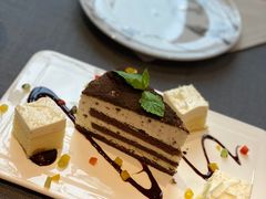 -YUE·6·西式融合餐厅(外滩六号店)