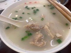 本帮肚肺汤-三两春(浦三路店)