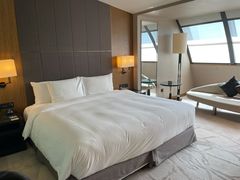 -上海滴水湖皇冠假日酒店