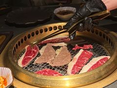 -铭牛烧肉·和牛海鲜自助(高新月牙湖店)