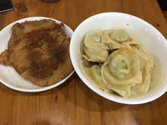 -潘国仙耳光馄饨(黄家阙路店)