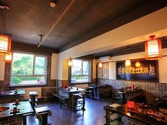大堂-宽板凳老灶火锅(簋街店)