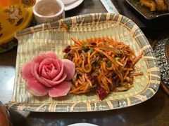 酸萝卜炒牦牛肉-吉祥圣雪藏餐